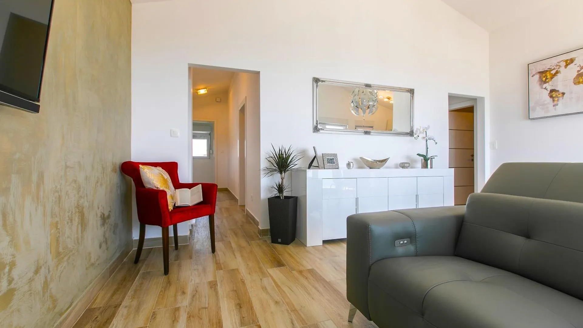 Sea Sparkle Luxury Apartment Split