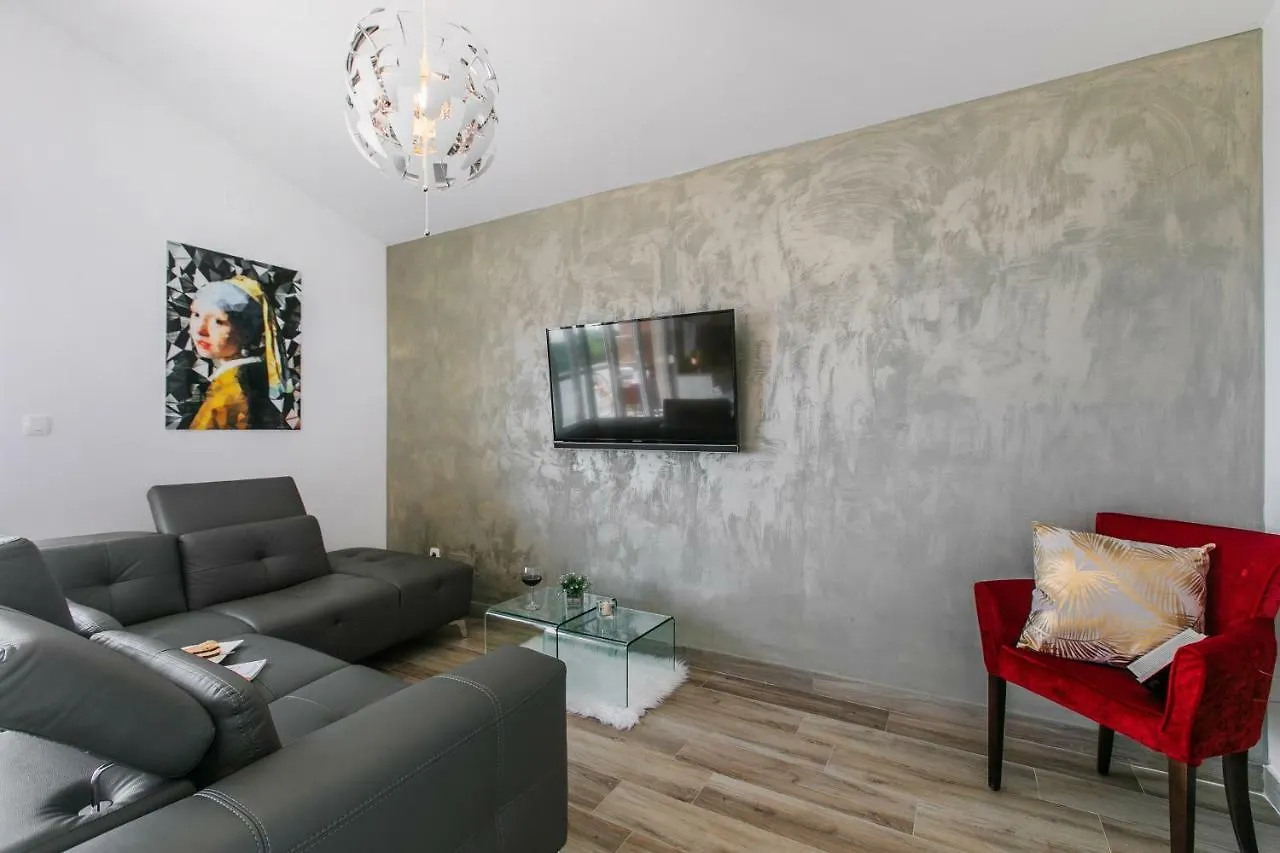 Sea Sparkle Luxury Apartment Split