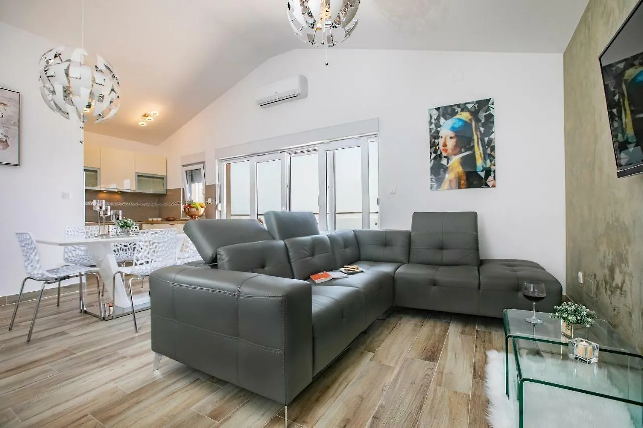 Sea Sparkle Luxury Apartment Split