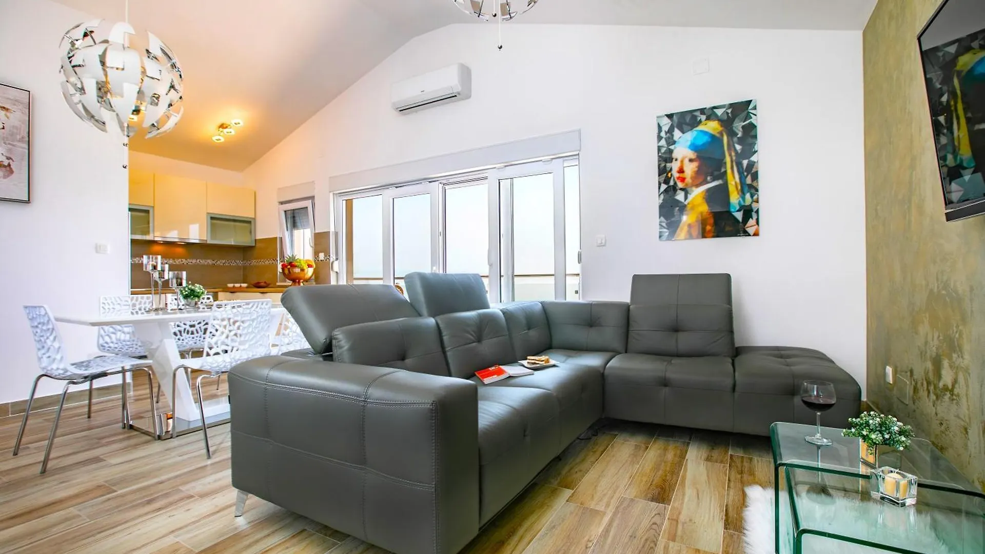 Sea Sparkle Luxury Apartment Split